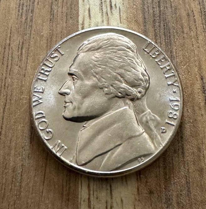 1981 D UNCIRCULATED JEFFERSON NICKEL ** FREE SHIPPING **