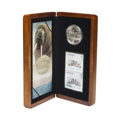 2005 $5 Canadian Wildlife Atlantic Walrus and Calf Stamp .90 Troy Ounce Box COA