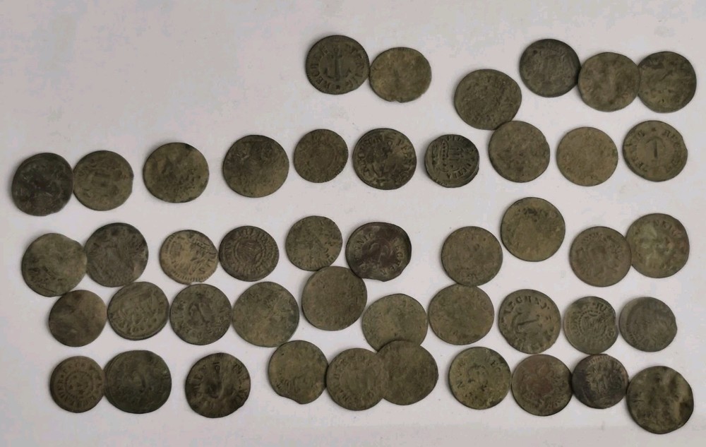 LOT OF 46 ANTIQUE GERMAN BRASS JETONS ACCOUNTING TOKENS /16th-18th Century/