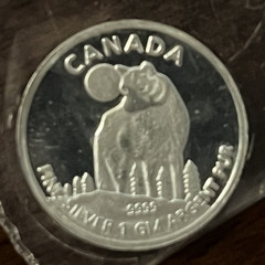 1 gram Canadian Wolf Design round 0.999 Fine Silver FREE SHIP!