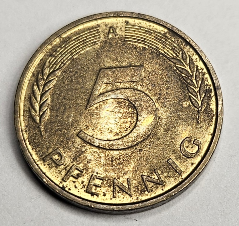 1990-A Germany 5 Five Pfenning – Circulated German Brass Clad Steel World Coin